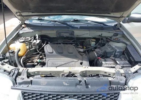 2004 Ford Escape Limited из США, поврежденный, VIN 1FMCU94154KA54022